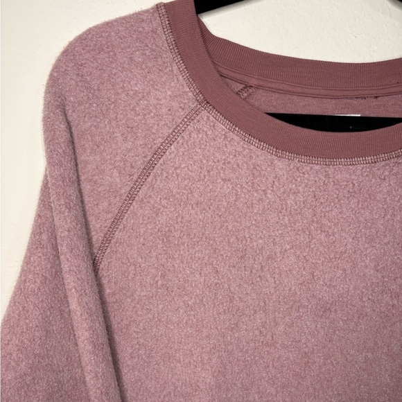 Feat BlanketBlend Crewneck - Picture 5 of 15